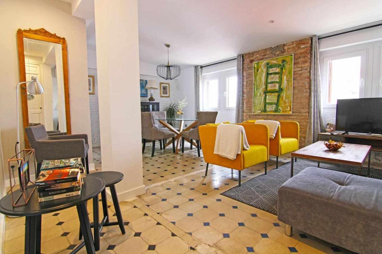 Luxury Old Town Cervantes Paz En El Casco Antiguo مالقة المظهر الخارجي الصورة